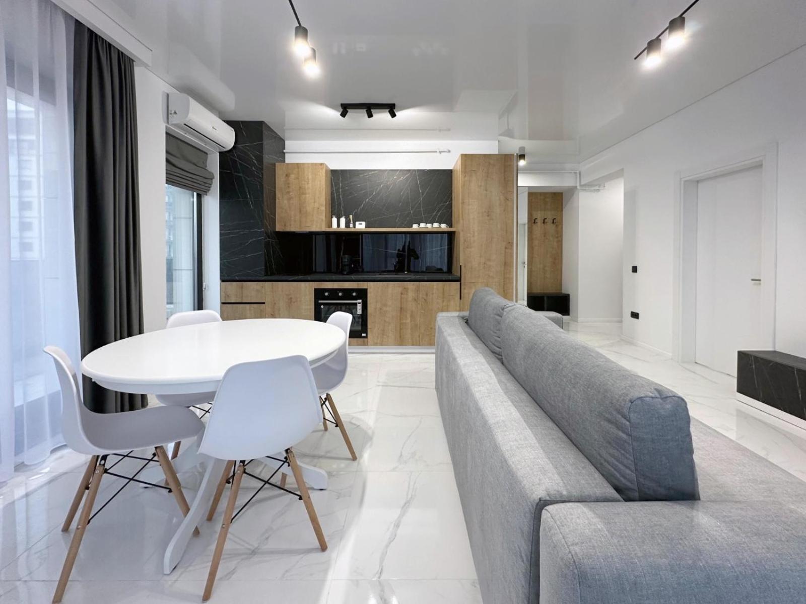 Koya Tower By The Lake Apartments Mamaia Ngoại thất bức ảnh